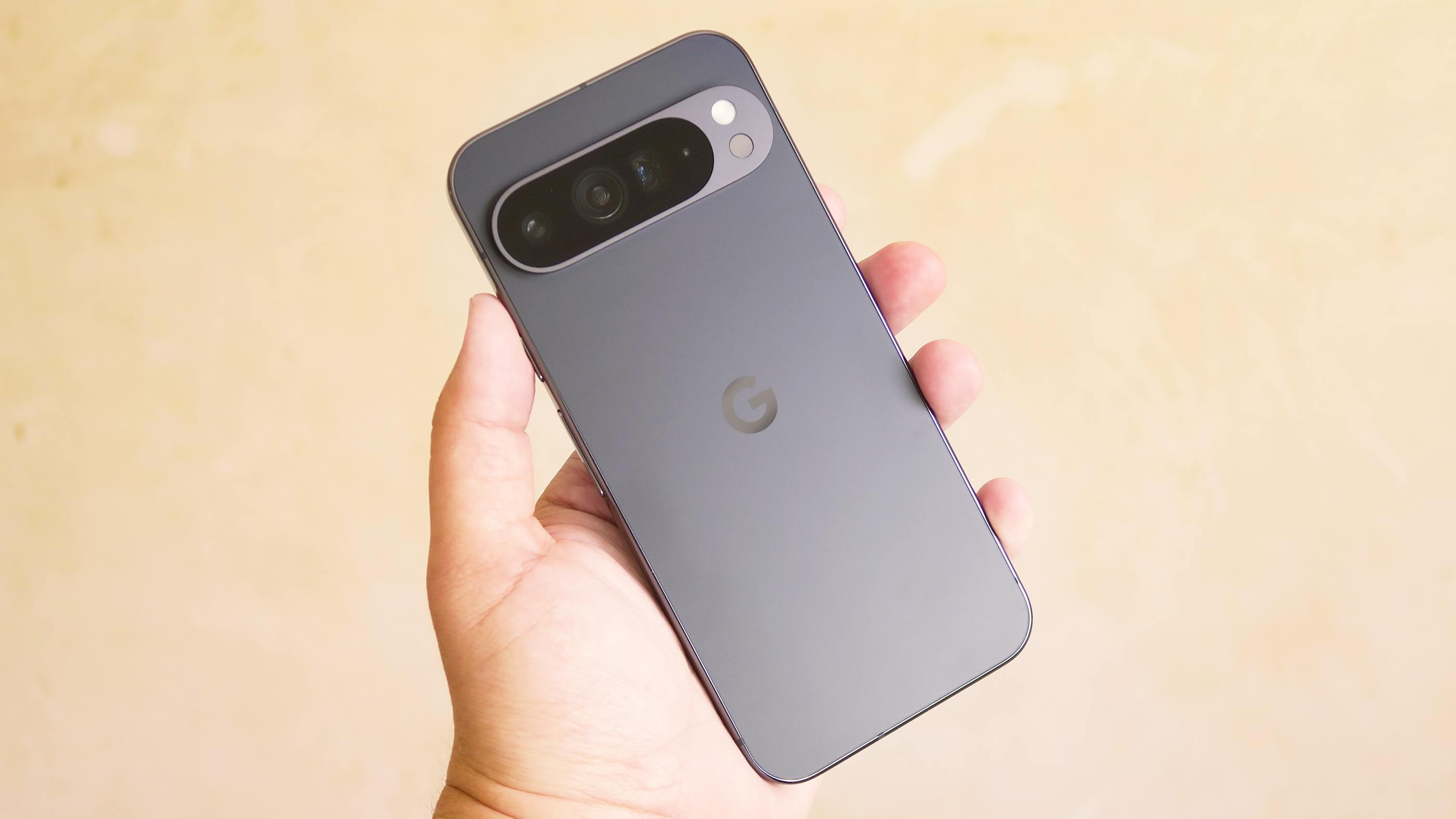 FOURRO PIXEL 10 PRO XL